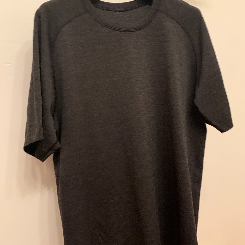 lululemon Men's Metal Vent Tech Short Sleeve
